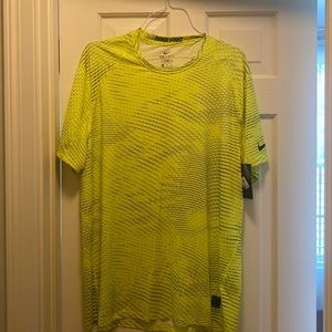 Nike Pro Dri-fit fitted XXL yellow shirt